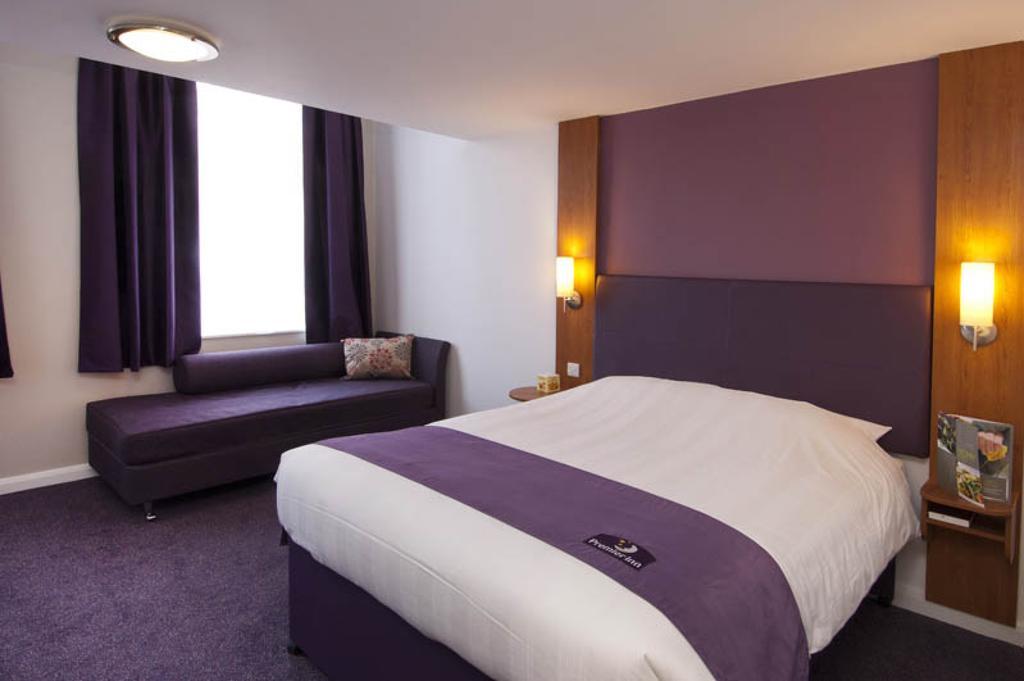 Premier Inn Epsom Central Oda fotoğraf